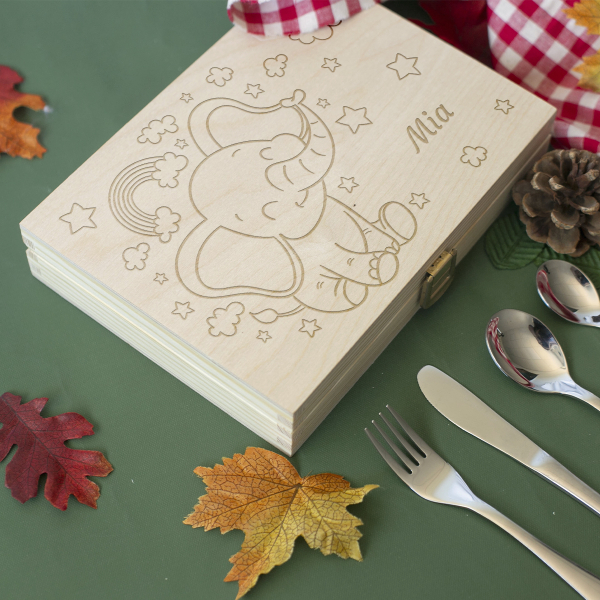 Personalized children's cutlery with elephant design Personalized children's cutlery with elephant design