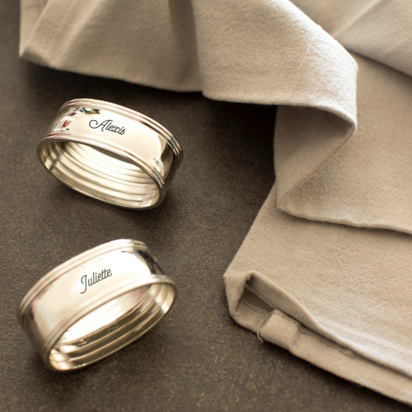 Engraved silver napkin ring Engraved silver napkin ring
