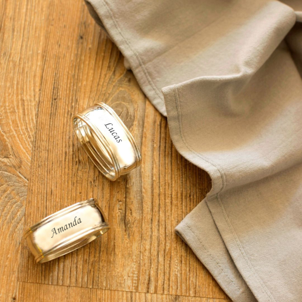 Engraved silver napkin ring Engraved silver napkin ring