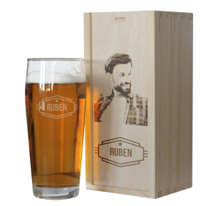 Personalised beer glass with name and photo box Personalised beer glass with name and photo box