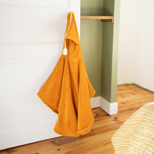 Personalised bath cape for children – Yellow Lion Personalised bath cape for children – Yellow Lion