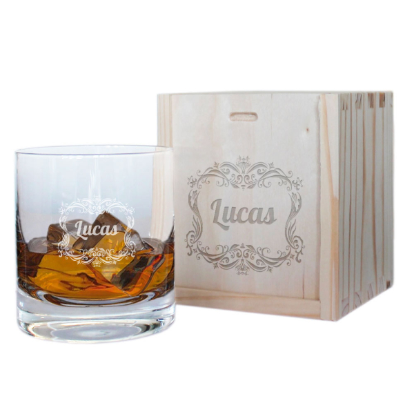 Whisky glass with an engraved name Whisky glass with an engraved name