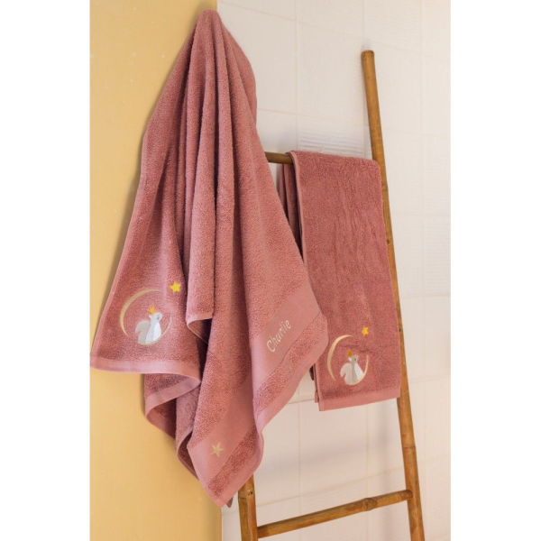 Personalised children's towel 70 x 140 cm � Marsala Squirrel